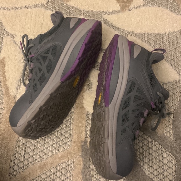 Preowned redwing cooltech athletic purple composite toe safety shoe - Picture 3 of 4